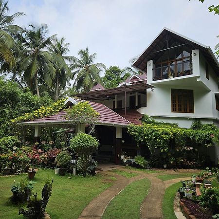 Maleyam Homestay Riverside Kozhikode Exterior photo